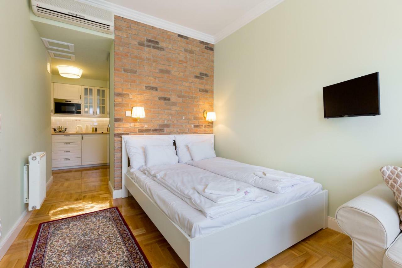 Roland Apartments Budapest Exteriör bild